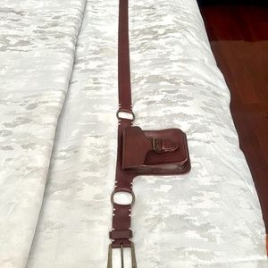 Athleta New/w/out tags deep brown leather belt with accessory case attached/Lg.